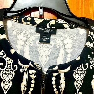 Black and Cream Patterned Jacket - Soooo soft! 12P